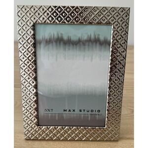 5x7 Silver Textured Metal Picture Frame‎ Diamond Pattern Tabletop Display Frame